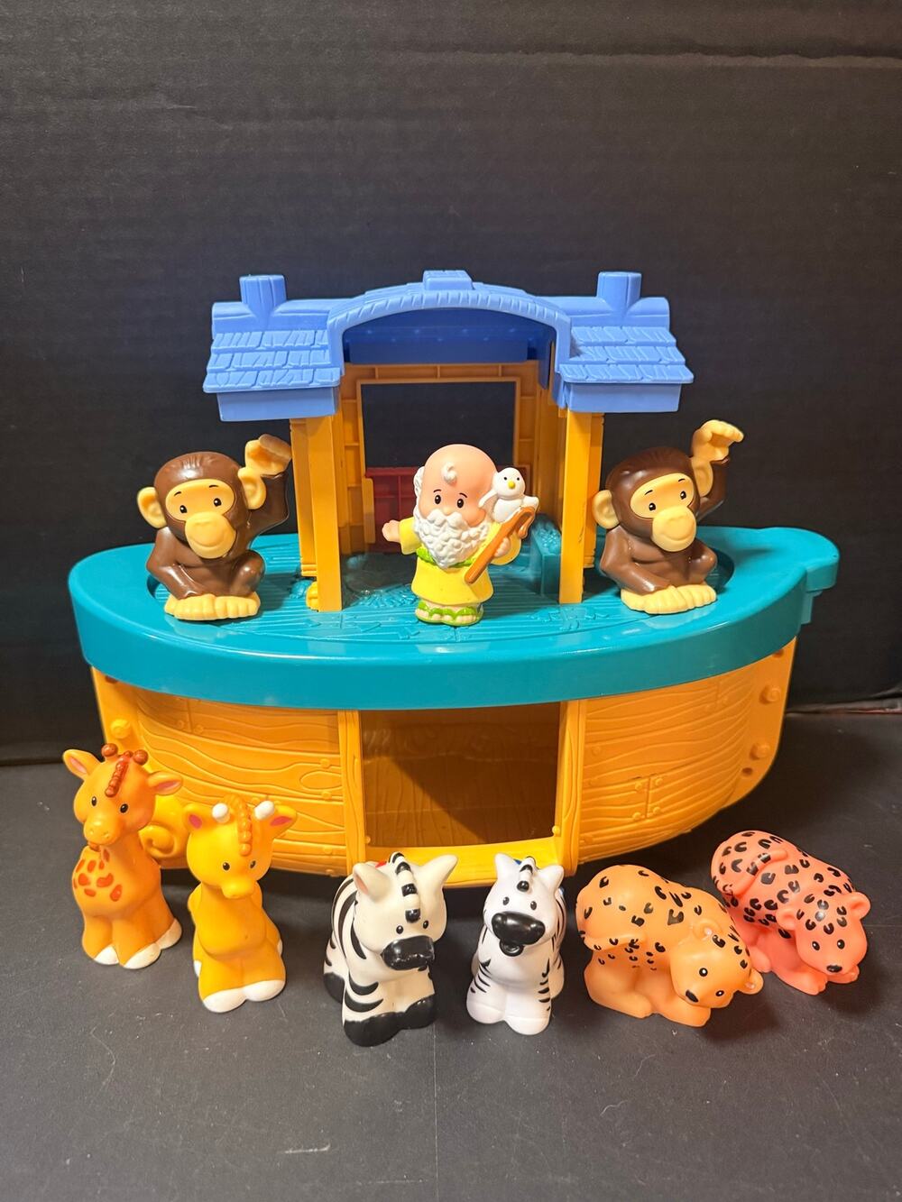 Fisher-Price Little People Noah’s Ark Playset Boat 8 animals Noah set 9